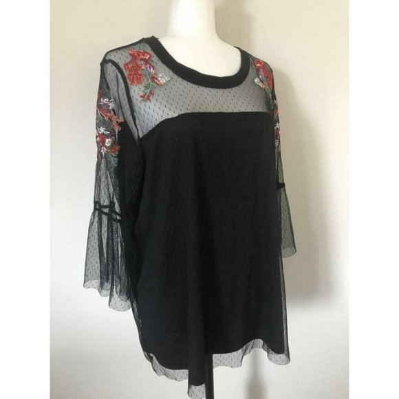 TORRID Floral Embroidered Mesh Top Size 1 Black Sheer Flared Sleeves Lined - Picture 4 of 8